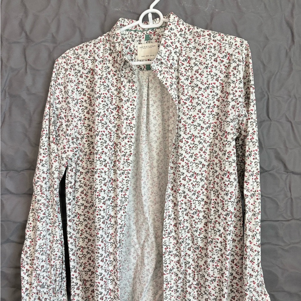 Denim & Flower White Floral Button-Down Shirt with Red and Green Print